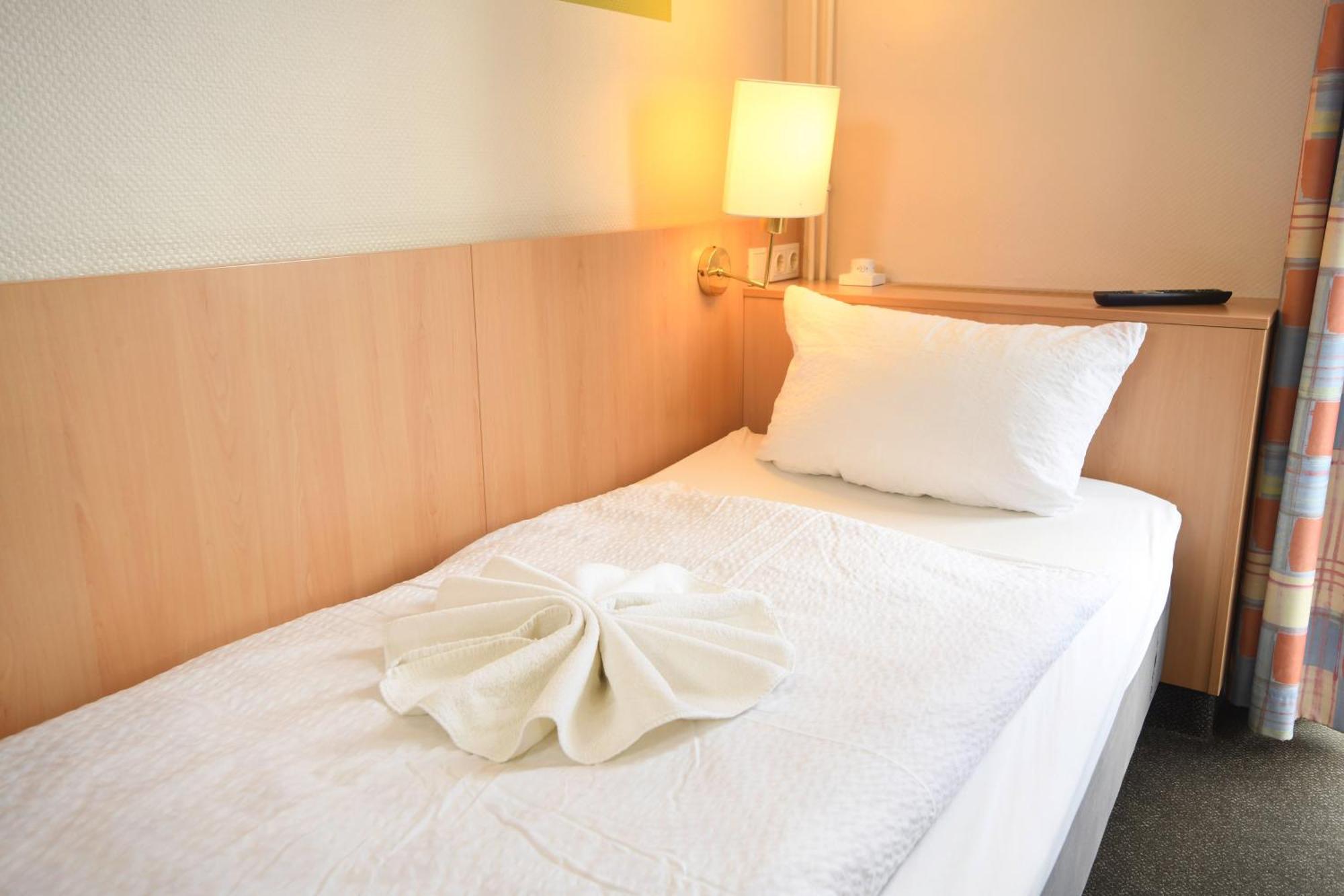 Hotel Kiekenstein Stahle Екстериор снимка